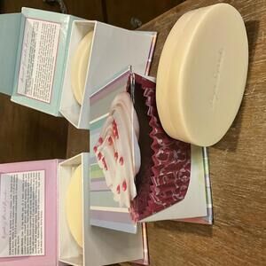 Shugar Soapworks Cupcake Guest Soaps